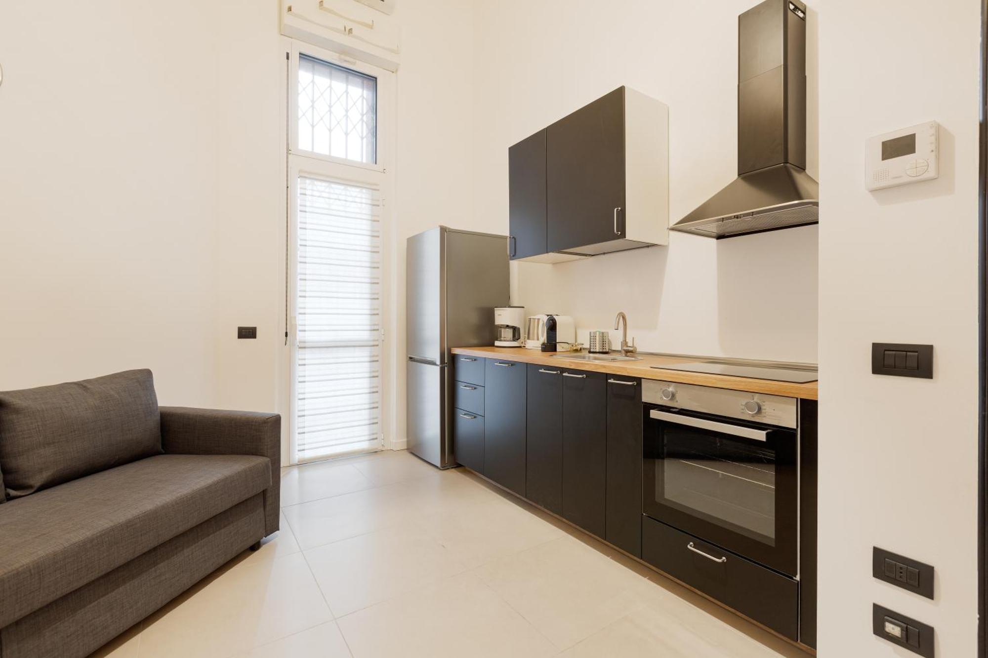 Cozy Corner With Balcony And Private Garage! Apartamento Milão Exterior foto