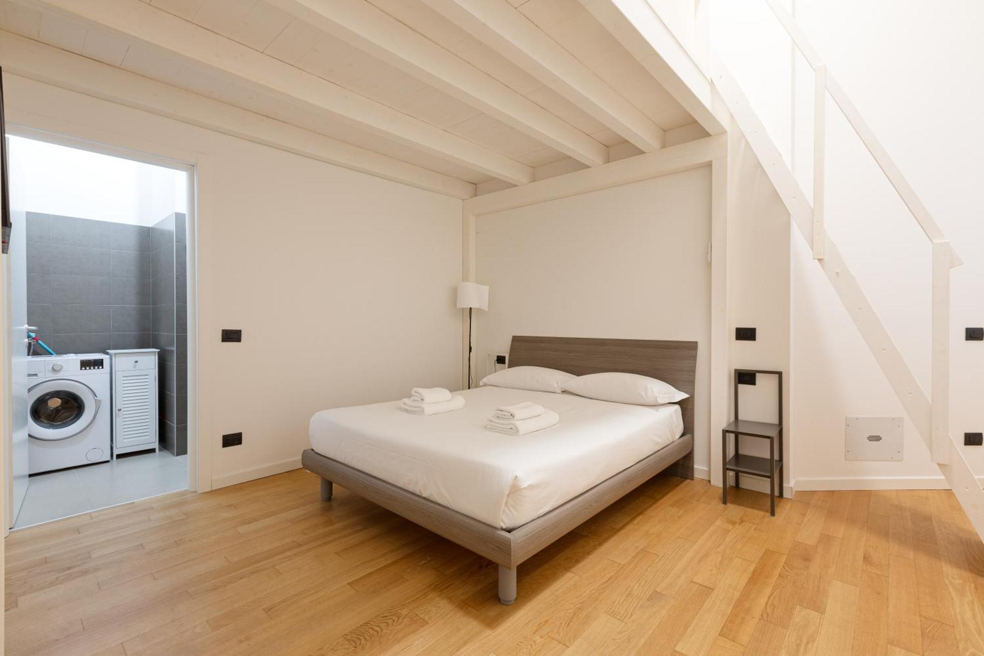 Cozy Corner With Balcony And Private Garage! Apartamento Milão Exterior foto